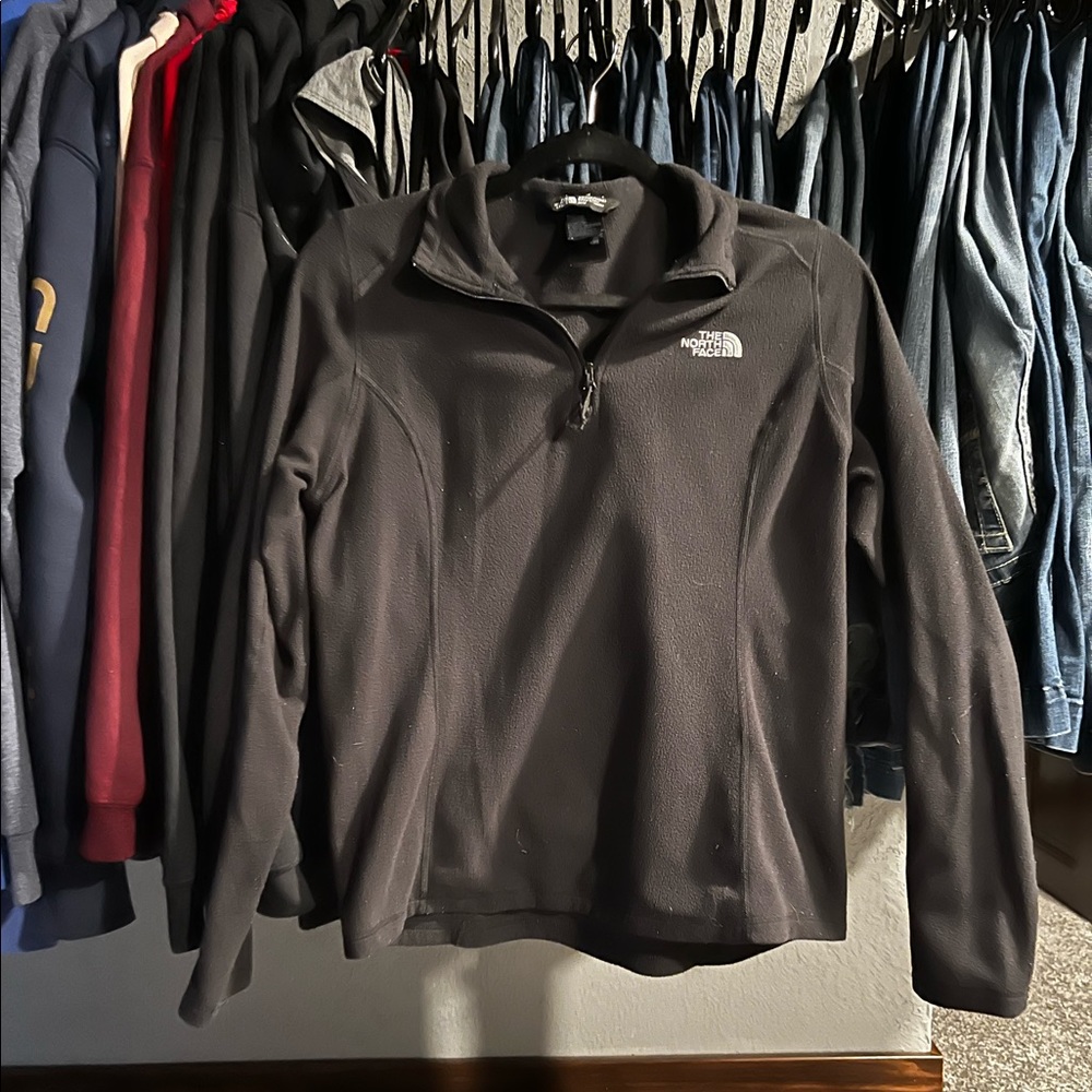 North face pullover
